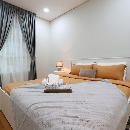 Calm Sojourn, Sky Suites Klcc Kuala Lumpur Ngoại thất bức ảnh